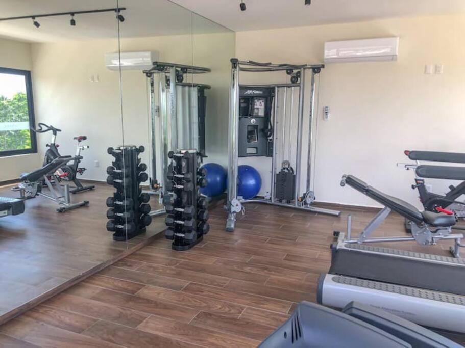 טולום Suit Next To The Common Top Roof Exclusive Building Kingsize Bed 2 Super Pools, Gym, Grill מראה חיצוני תמונה