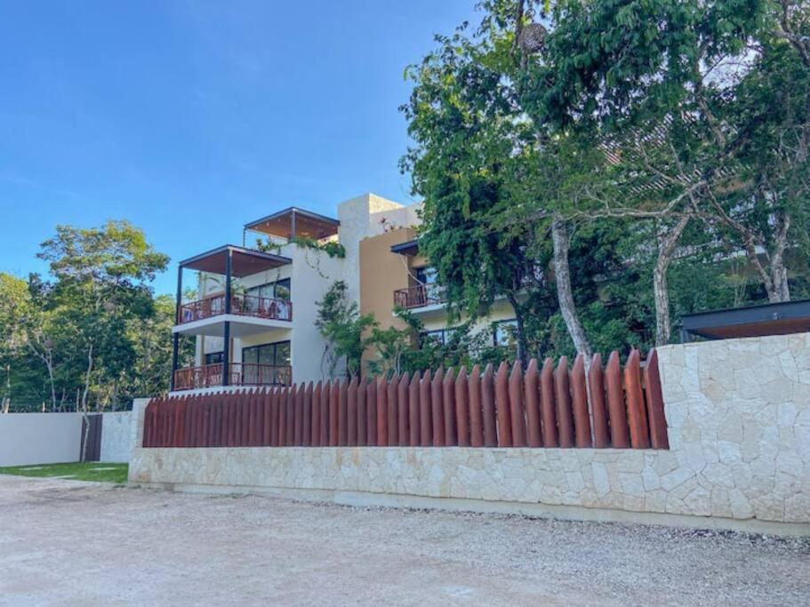 טולום Suit Next To The Common Top Roof Exclusive Building Kingsize Bed 2 Super Pools, Gym, Grill מראה חיצוני תמונה