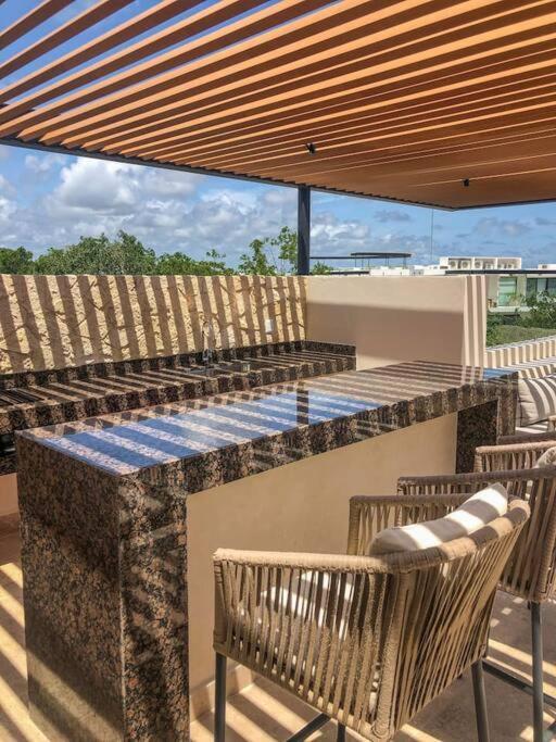 טולום Suit Next To The Common Top Roof Exclusive Building Kingsize Bed 2 Super Pools, Gym, Grill מראה חיצוני תמונה